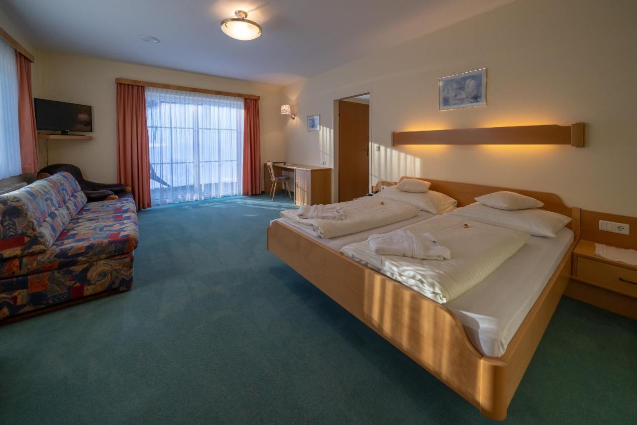 Hotel Tischlbergerhof Ramsau am Dachstein Exterior photo